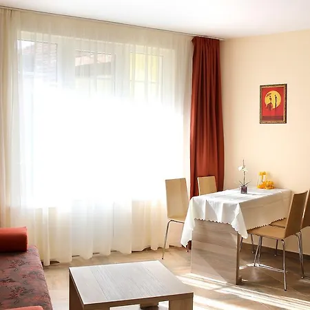 Kashtata S Cheshmata Veliko Tarnovo